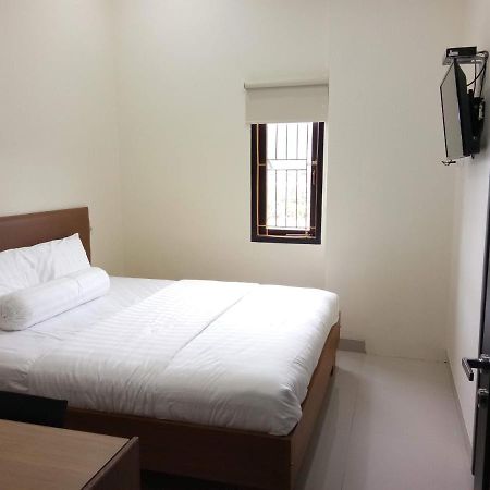 Clean & Comfort Homestay Ambon Dış mekan fotoğraf