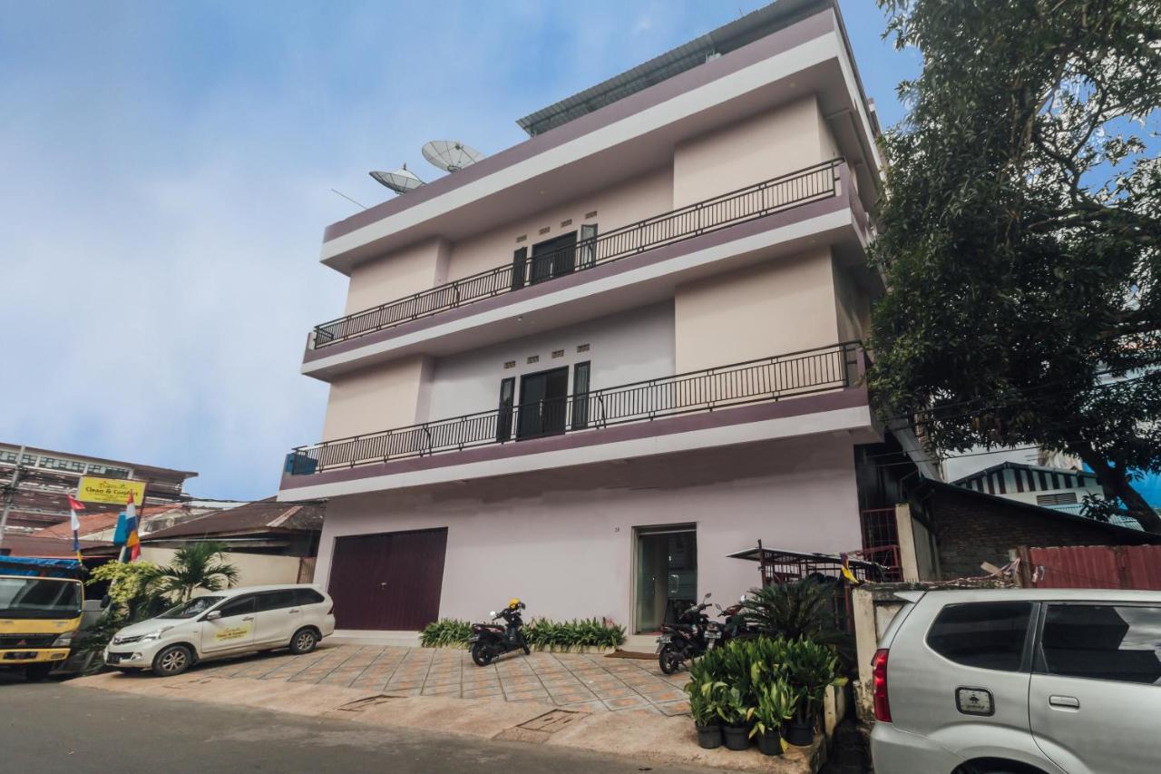 Clean & Comfort Homestay Ambon Dış mekan fotoğraf