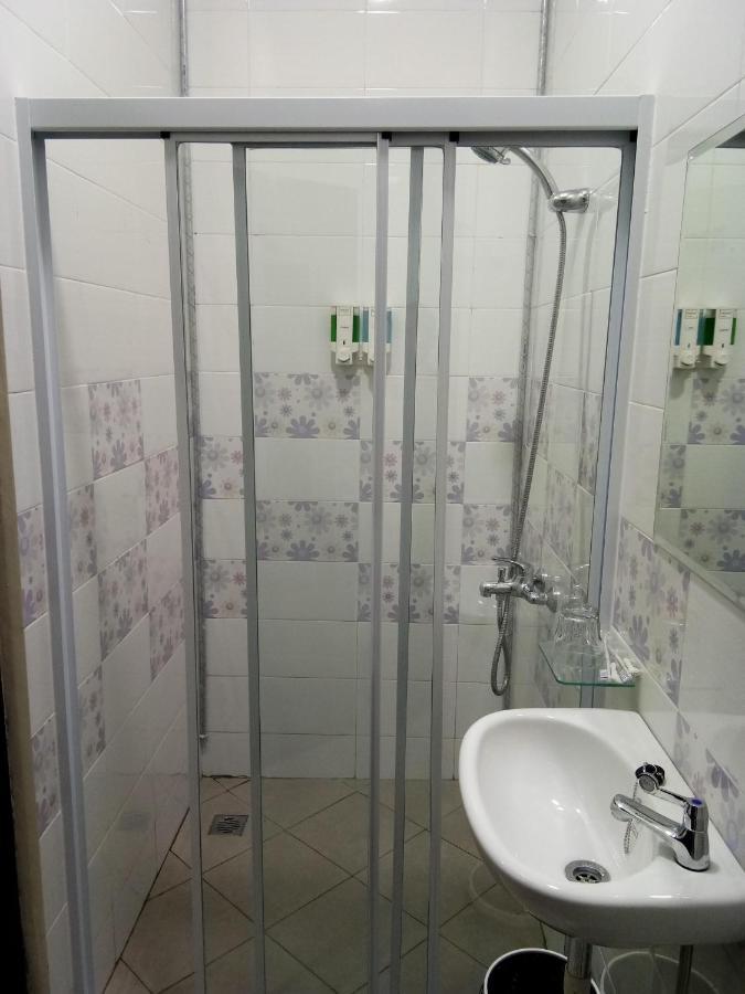 Clean & Comfort Homestay Ambon Dış mekan fotoğraf