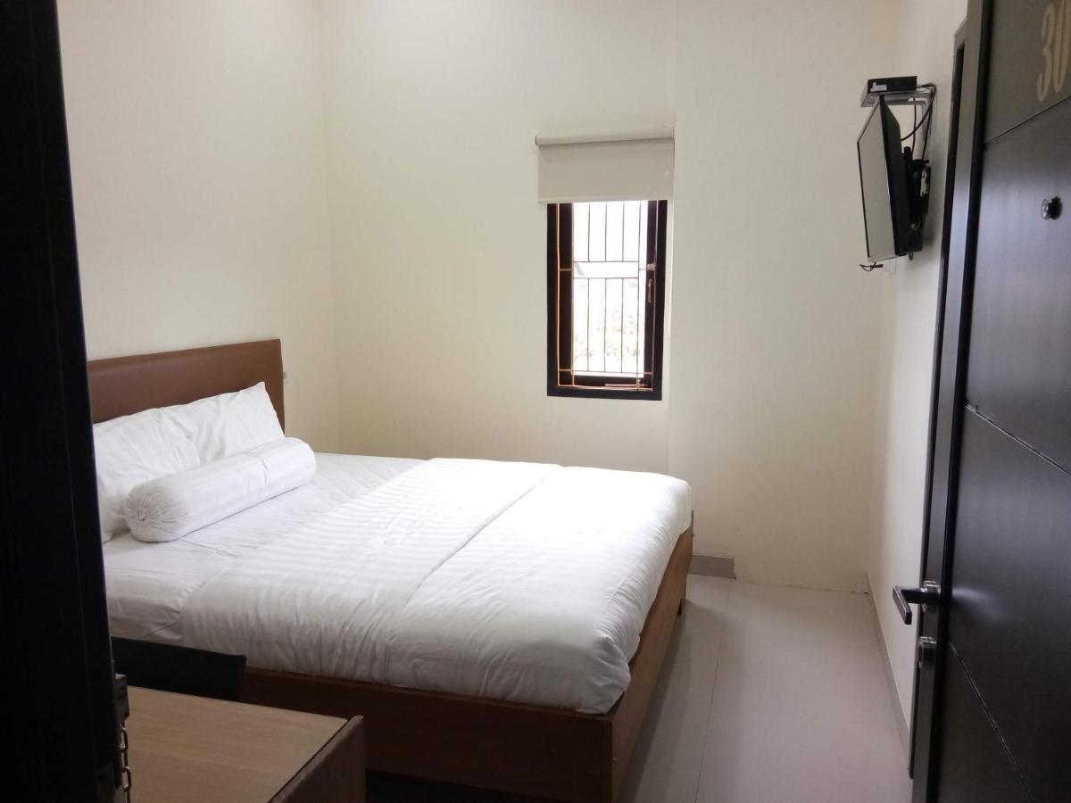 Clean & Comfort Homestay Ambon Dış mekan fotoğraf