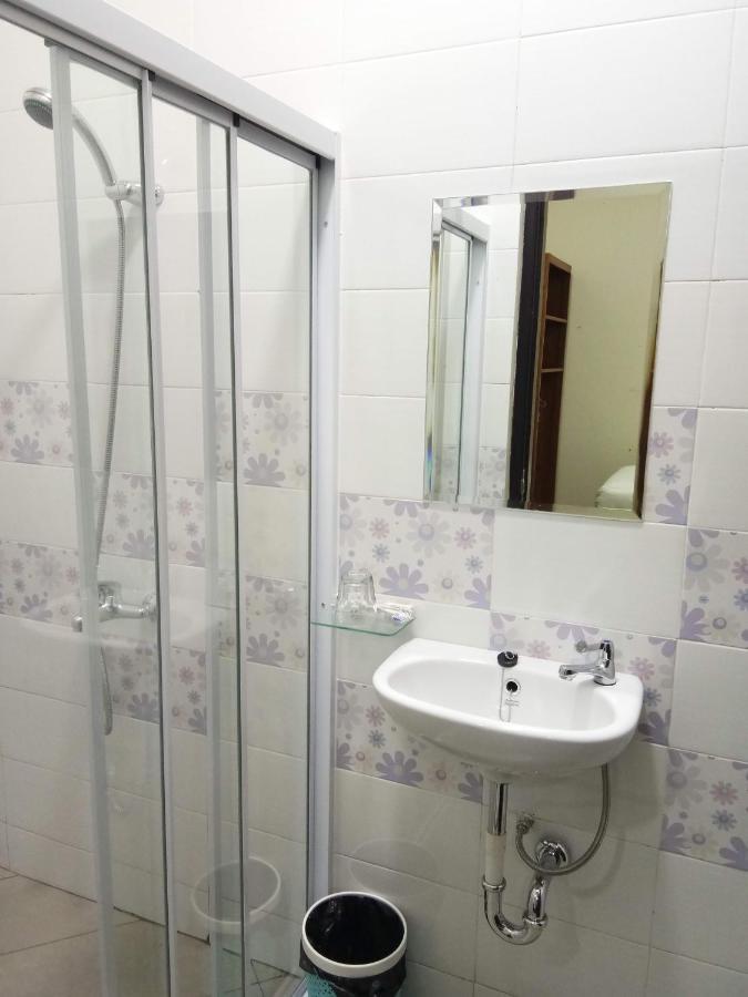 Clean & Comfort Homestay Ambon Dış mekan fotoğraf